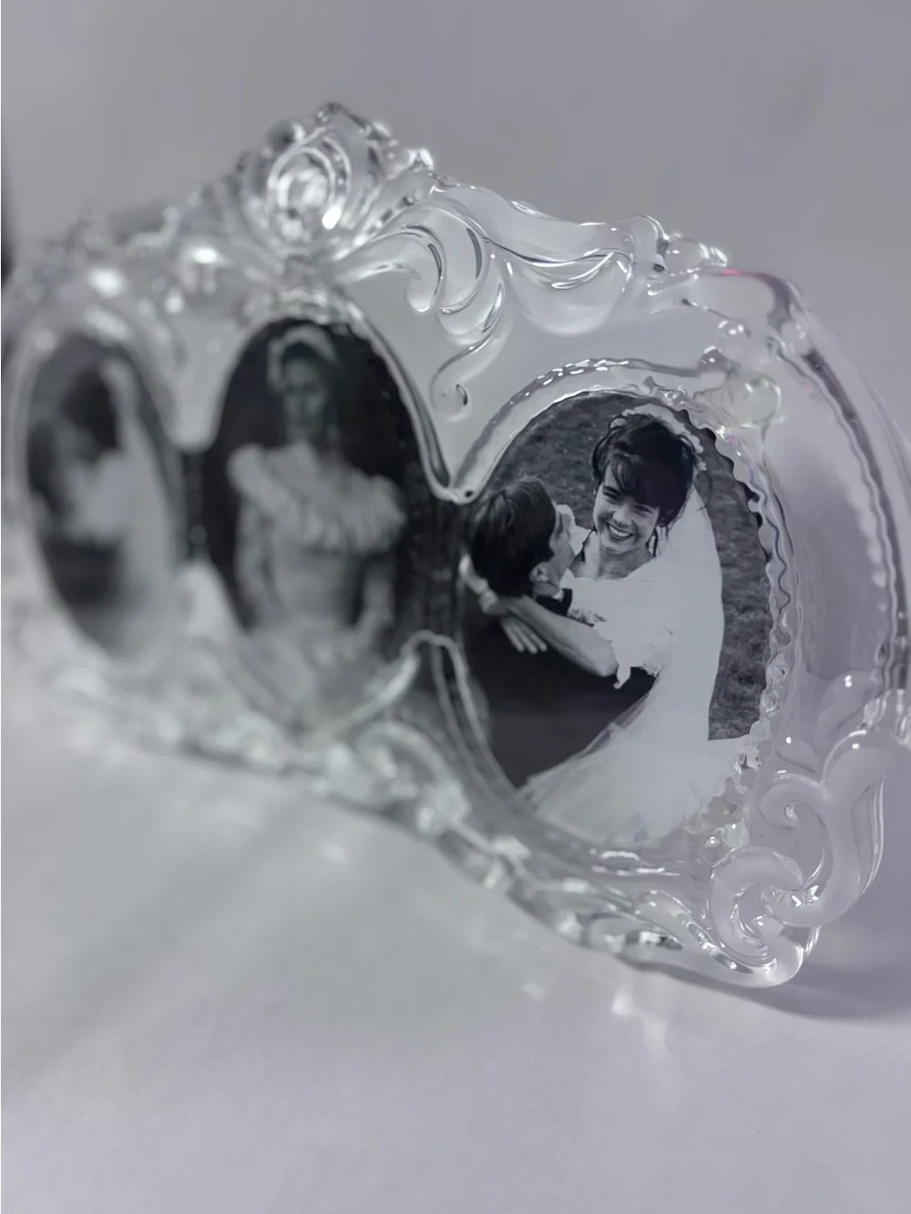 Made in Germany Crystal Oval 3-Photo Frame